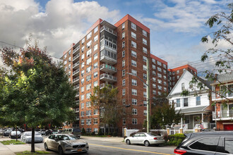 Norma Apartments in Brooklyn, NY - Foto de edificio - Building Photo