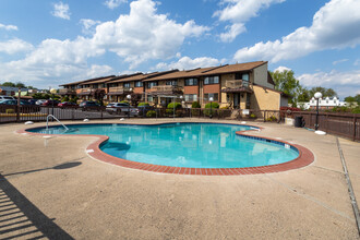 Executive Suites Condominiums in Philadelphia, PA - Foto de edificio - Building Photo