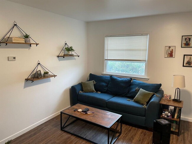 3203 33rd St in Lubbock, TX - Foto de edificio - Building Photo