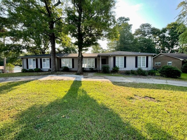 property at 300 Doncaster Dr