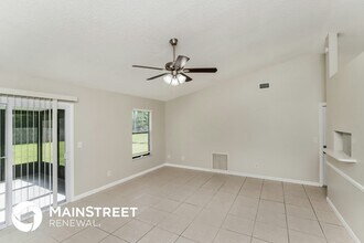 676 Munich St NW in Palm Bay, FL - Building Photo - Building Photo