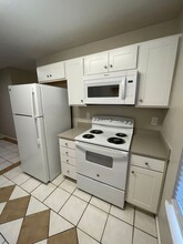 829 San Saba Dr in College Station, TX - Foto de edificio - Building Photo