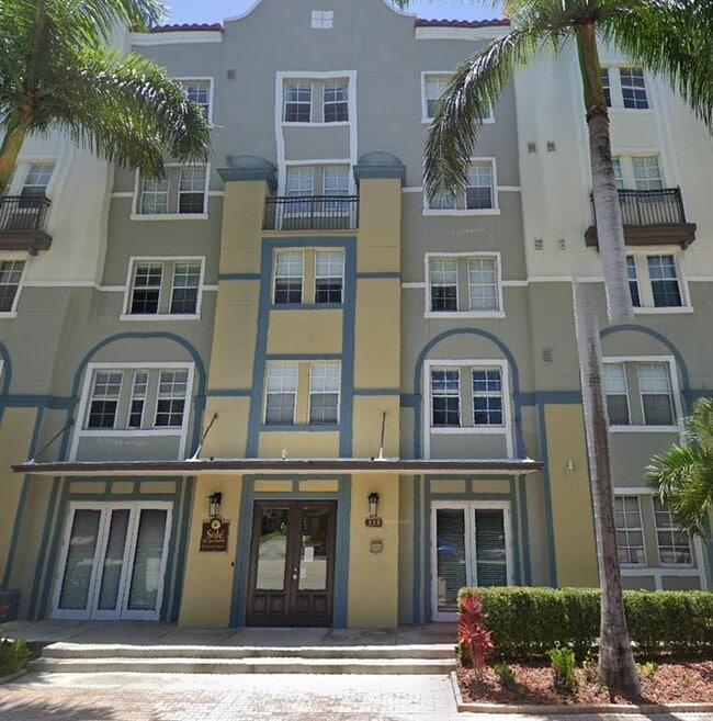 533 NE 3rd Ave, Unit 313 in Fort Lauderdale, FL - Building Photo - Building Photo