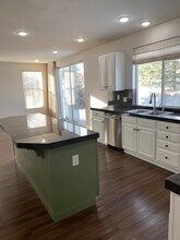 7117 Heatherwood Dr in Reno, NV - Building Photo - Building Photo
