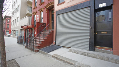 354 Hooper St in Brooklyn, NY - Building Photo - Building Photo