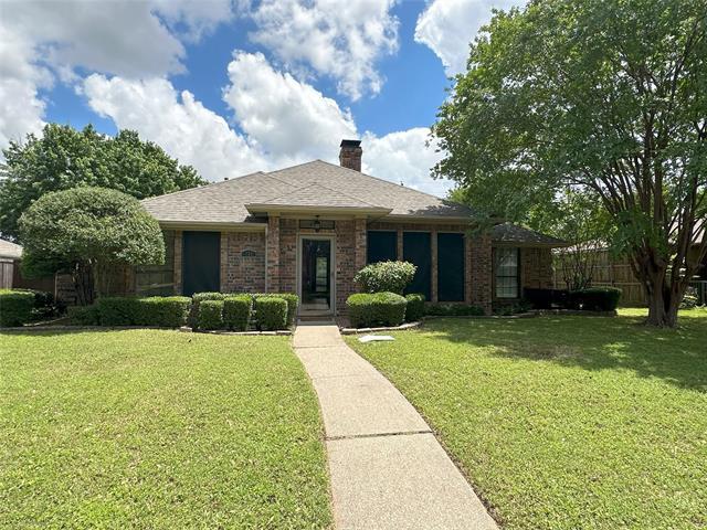 property at 132 Meadowglen Cir