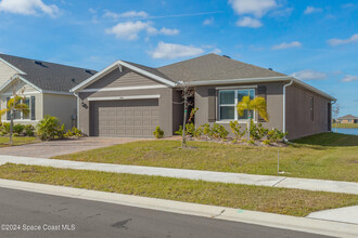 4884 Amasa Cir in West Melbourne, FL - Building Photo - Building Photo