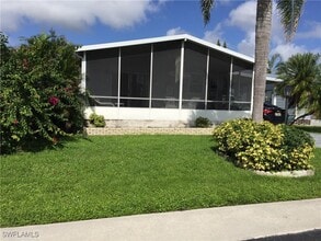196 Oceans Blvd in Naples, FL - Building Photo - Building Photo