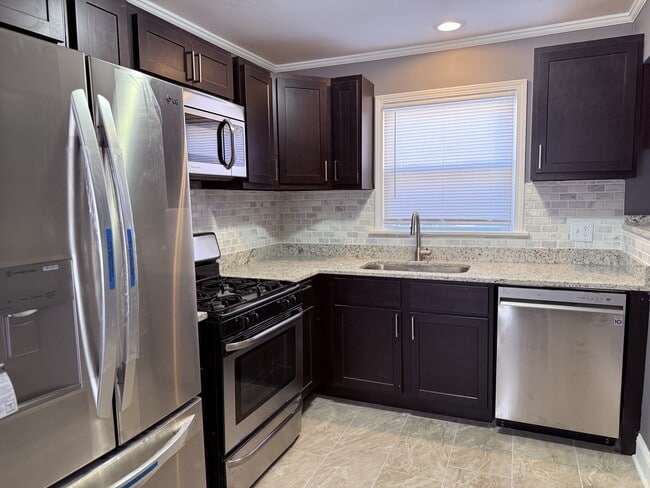 11547 S Ashland Ave in Chicago, IL - Building Photo - Building Photo