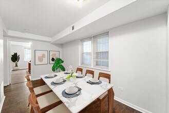 2638 W Haddon Ave in Chicago, IL - Building Photo - Building Photo