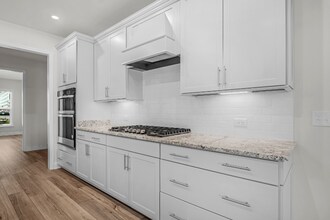 340 Dendron Dr in Richmond Hill, GA - Building Photo - Building Photo
