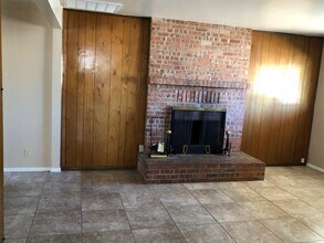 5800 Bobwhite Ave in El Paso, TX - Building Photo - Building Photo