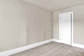 2035 Logan St in Harrisburg, PA - Building Photo - Building Photo