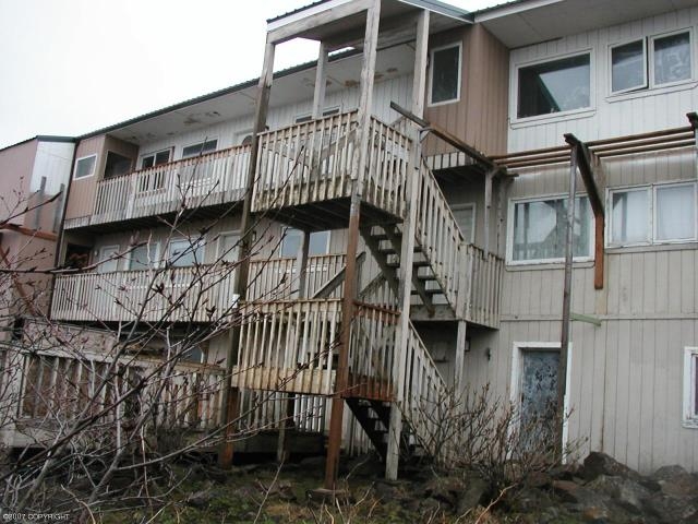 Bayview B & B in Sand Point, AK - Foto de edificio