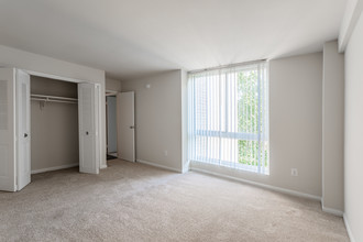 Charlestowne North in Greenbelt, MD - Building Photo - Interior Photo