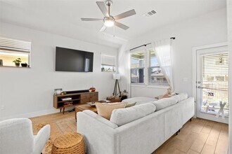 8612 McKamy Dr in Austin, TX - Building Photo - Building Photo