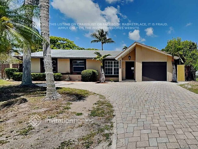 property at 3635 N Mountain Dr