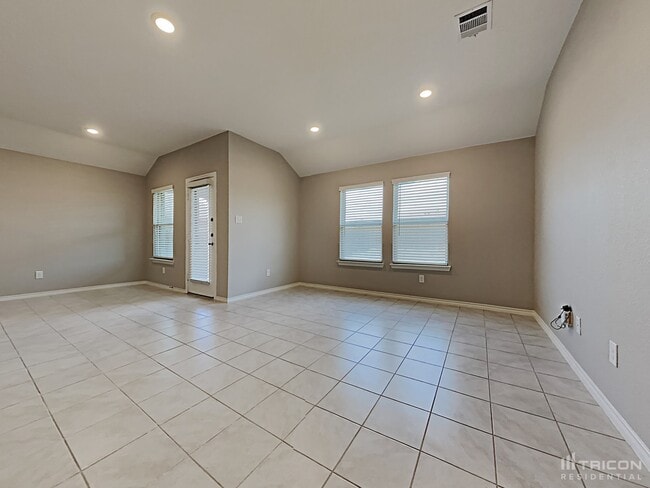921 Horton St in Fate, TX - Building Photo - Building Photo
