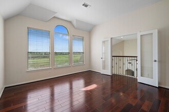 6026 Briar Hill Ct in Sugar Land, TX - Building Photo - Building Photo