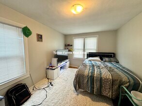 125 Rindge Ave, Unit 1R in Cambridge, MA - Building Photo - Building Photo