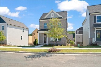 1359 Crk Vw Ln NW in Atlanta, GA - Foto de edificio - Building Photo