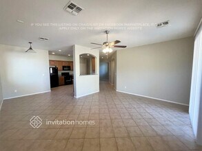 17682 W Cavedale Dr in Surprise, AZ - Building Photo - Building Photo