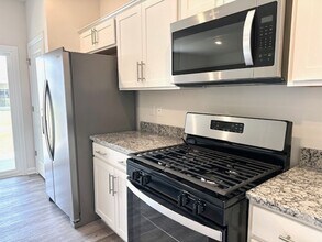 345 Bevington Brk Ln in Hopkins, SC - Building Photo - Building Photo