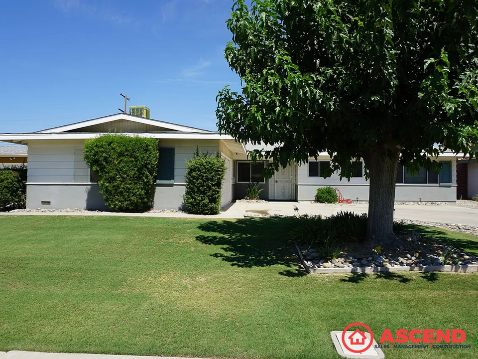722 Salem St in Delano, CA - Building Photo