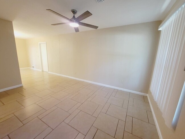 5680 Doonesbury Way in Tallahassee, FL - Building Photo - Building Photo