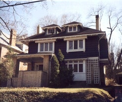 5702 Darlington Rd, Unit 1 in Pittsburgh, PA - Building Photo