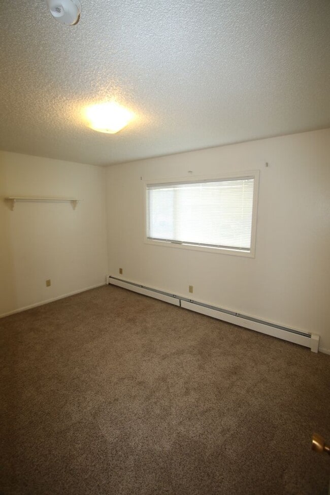 property at 5006 Chess Dr