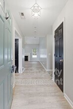 572 Preakness Cir in Pleasant View, TN - Building Photo - Building Photo