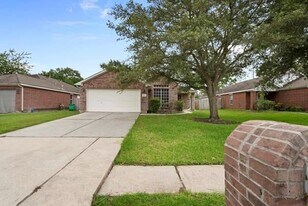 4526 Cannongate Dr in Spring, TX - Building Photo
