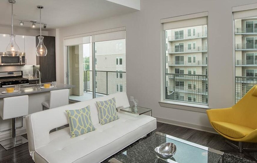 1074 Peachtree Walk NE in Atlanta, GA - Building Photo