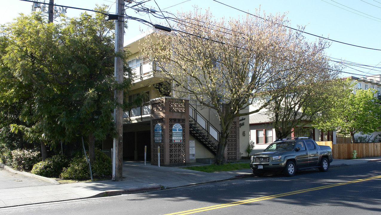 45 Oak Ave in Redwood City, CA - Building Photo