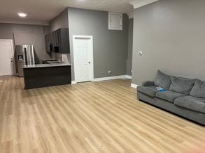 3001 W 41st St, Unit 1F in Chicago, IL - Foto de edificio - Building Photo