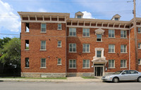 3501 Montgomery Rd in Cincinnati, OH - Foto de edificio - Building Photo