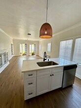 2616 1/2 S Buckingham Rd in Los Angeles, CA - Building Photo - Building Photo