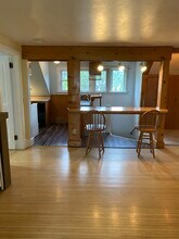 2110 E Superior St, Unit 3 in Duluth, MN - Building Photo - Building Photo