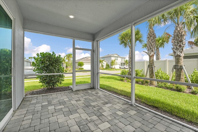 4572 Nautilus Cir in Wabasso, FL - Building Photo - Building Photo