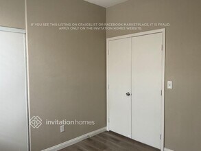 5952 Hickory Nut Ave in Las Vegas, NV - Building Photo - Building Photo