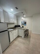 1111 Montezuma Dr, Unit No Wake Zone in Bradenton, FL - Building Photo - Building Photo