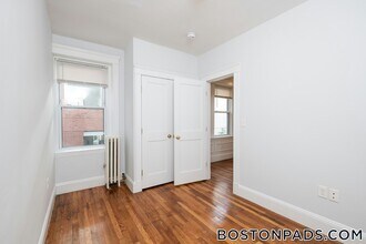 49 Worthington St, Unit 11 in Boston, MA - Building Photo - Building Photo