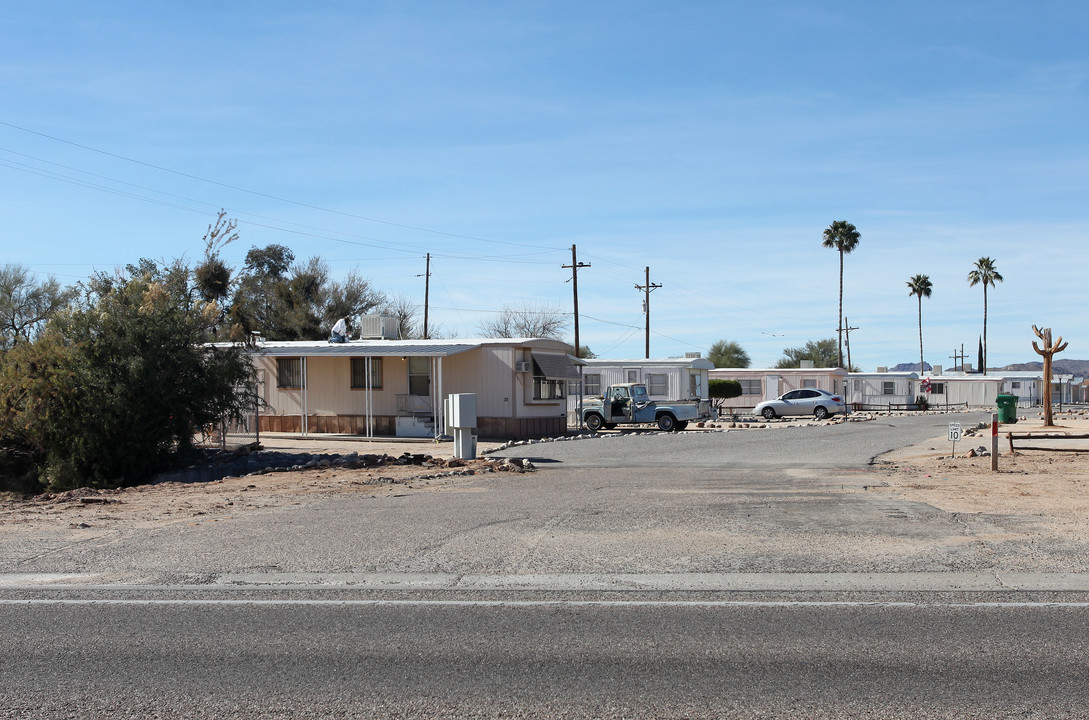 15555 N Oracle Rd in Tucson, AZ - Building Photo