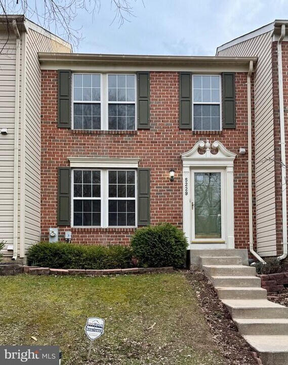 5229 Abbeywood Ct in Rosedale, MD - Building Photo