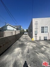 957 N Ardmore Ave in Los Angeles, CA - Building Photo - Building Photo