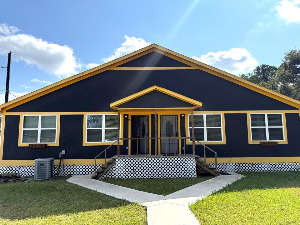 9822 Candy Ct in Spring, TX - Building Photo