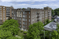 Tudor Court in Paterson, NJ - Foto de edificio - Building Photo