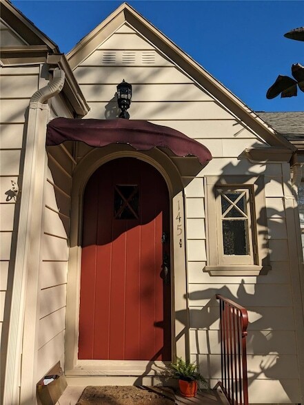 145 29th Ave N in St. Petersburg, FL - Foto de edificio - Building Photo