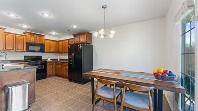 4486 W Serviceberry Dr in Fayetteville, AR - Building Photo - Building Photo